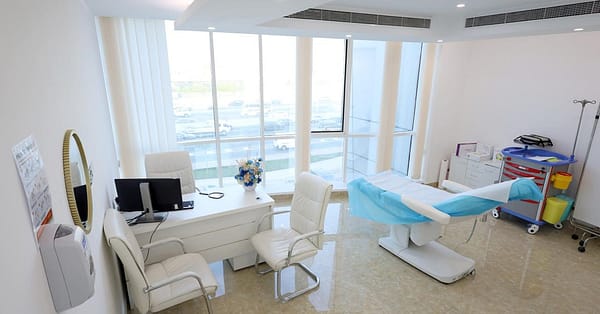 Revitalize Your Look With Expert Treatments! Dubai - Image 3