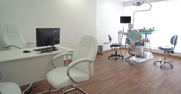 Scaling And Polishing With X-Ray At Omar Yahia Dental Surgery Clinic Dubai - Image 3