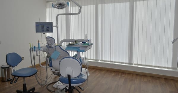 Scaling And Polishing With X-Ray At Omar Yahia Dental Surgery Clinic Dubai - Image 4