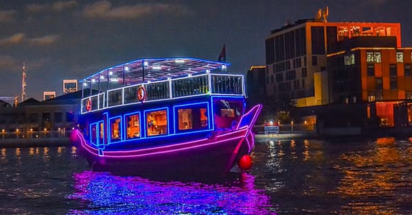 Starry Night Dhow Dinner Cruise Dubai - Image 4