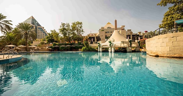 Unwind And Indulge: Coffee Scrub, Aromatherapy Spa Treatments Awaits! Dubai - Image 9
