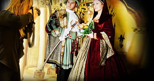 Vintage Costume Photoshoot Dubai