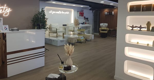 Wash, Blow Dry & Optional Hair Cut, Roots Color, Or Keratin Treatment Dubai - Image 4