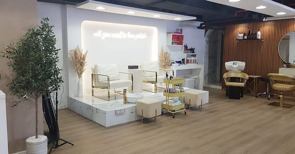 Wash, Blow Dry & Optional Hair Cut, Roots Color, Or Keratin Treatment Dubai - Image 5
