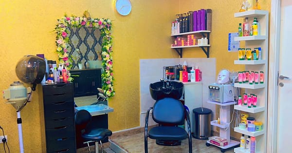 Waxing Services At Vinis Beauty Art Ladies Centre Dubai - Image 5