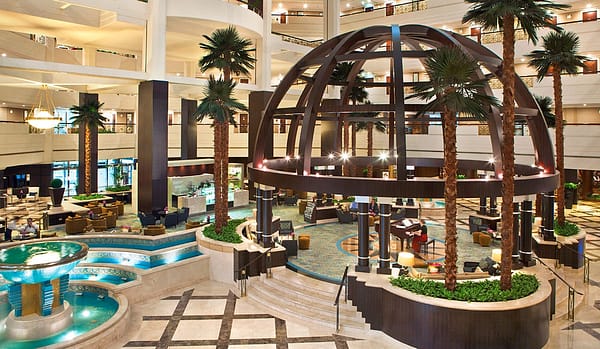 Food & Drink At Howdys Bar & Grill @ 5* Movenpick Grand Al Bustand Dubai - Image 2