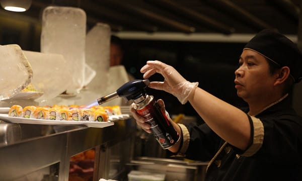 Dinner Buffet With Soft Beverages For One Child Or Up To 4 Adults Dubai - Image 3