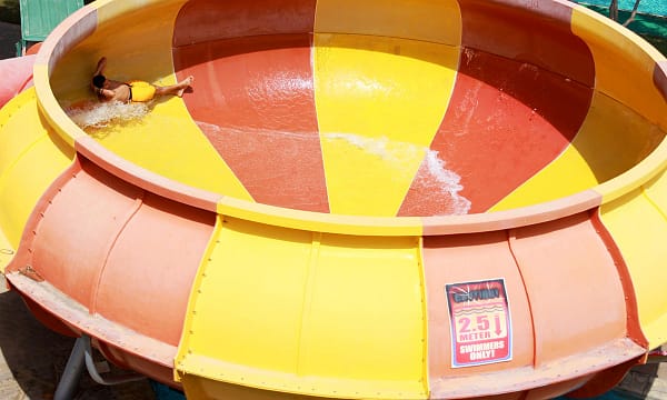 Dive Into Adventure: Full Day Admission Dubai - Image 6