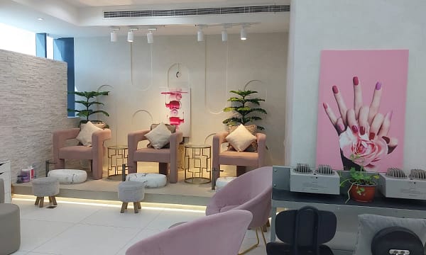 Get A Full Body, Half Or Full Legs, Arms + Underarm, Or Bikini Waxing Dubai - Image 7